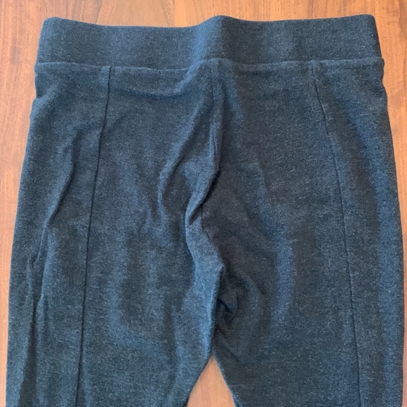 CAbi Sleek Ponte Legging - Picture 2 of 6